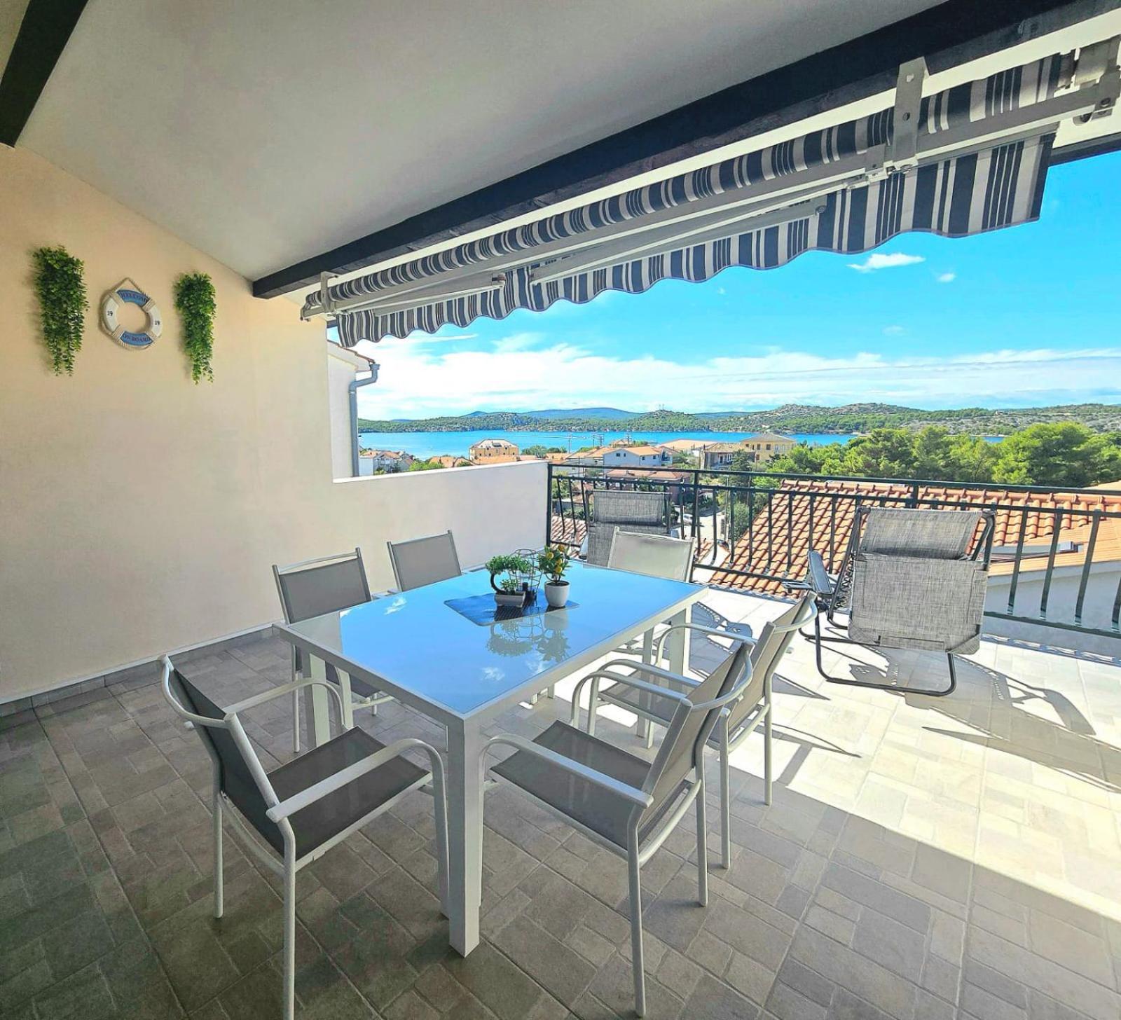Apartman Krnić Szybenik Zewnętrze zdjęcie
